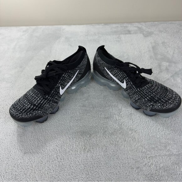 Nike Air Vapormax Flyknit 3 Oreo Black Gray Size 8.5 - Picture 3 of 15
